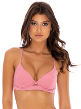 Laden Sie das Bild in den Galerie-Viewer, Model Front: Luli Fama Haut Top Peek A Boo Blush River Dance
