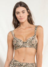 Charger l&#39;image dans la galerie, Gallery: Maaji Haut Top Bailey Joile Python
