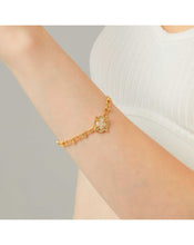 Laden Sie das Bild in den Galerie-Viewer, Nectar White Bracelet
