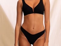 Charger et lire la vidéo dans la visionneuse de la Galerie, Video: Maaji Haut Top Victory Splendour Black
