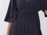 Charger et lire la vidéo dans la visionneuse de la Galerie, Black Mini Dress

