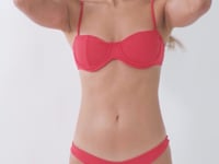 Laden und Abspielen von Videos im Galerie-Viewer, Video: Rio De Sol Haut Top Hibiscus Coral
