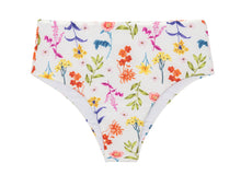 Laden Sie das Bild in den Galerie-Viewer, Product Front: Rio De Sol Bas Bottom Countryside Hotpants
