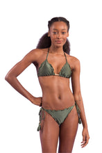Carica l&#39;immagine nel visualizzatore di Gallery, Model Front: Rio De Sol Bas Bottom Croco Frufru-Fio
