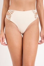 Carica l&#39;immagine nel visualizzatore di Gallery, Gallery: Rio De Sol Bas Bottom Malibu-Natural High-Waist-Spin-Iris
