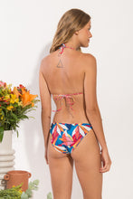 Laden Sie das Bild in den Galerie-Viewer, Model Back: Rio De Sol Bas Bottom Maui Ibiza-Comfy

