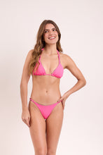 Laden Sie das Bild in den Galerie-Viewer, Model Front: Rio De Sol Bas Bottom Mtx-Ultrapink Essential-Rev
