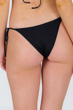 Laden Sie das Bild in den Galerie-Viewer, Image 07: Rio De Sol Bas Bottom Nero Lacinho
