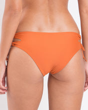 Charger l&#39;image dans la galerie, Image 05: Rio De Sol Bas Bottom Ocre Madrid
