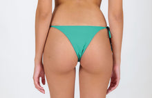 Carica l&#39;immagine nel visualizzatore di Gallery, Model Back: Rio De Sol Bas Bottom Opal Ibiza
