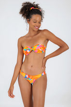 Carica l&#39;immagine nel visualizzatore di Gallery, Model Front: Rio De Sol Bas Bottom Orange-Bloom Nice
