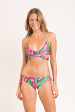 Carica l&#39;immagine nel visualizzatore di Gallery, Model Front: Rio De Sol Bas Bottom Parrots Madrid
