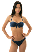 Laden Sie das Bild in den Galerie-Viewer, Model Front: Rio De Sol Bas Bottom Shark Bandeau
