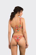 Carica l&#39;immagine nel visualizzatore di Gallery, Model Back: Rio De Sol Bas Bottom Tropics Essential-Cos
