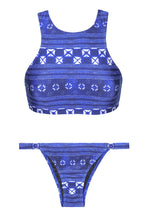 Laden Sie das Bild in den Galerie-Viewer, Product Front: Rio De Sol Ensemble Cool Jean Sporty
