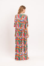Charger l&#39;image dans la galerie, Model Back: Rio De Sol Vêtement De Plage Jungle Long Dress
