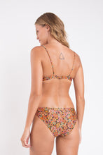 Laden Sie das Bild in den Galerie-Viewer, Model Back: Rio De Sol Ensemble Set Bouquet Balconet-Tie Ibiza-Comfy
