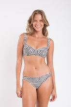Charger l&#39;image dans la galerie, Model Front: Rio De Sol Ensemble Set Collage Amelia Essential-Comfy
