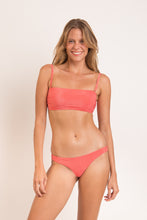 Carica l&#39;immagine nel visualizzatore di Gallery, Model Front: Rio De Sol Ensemble Set Malibu-Nina Bandeau-Reto Essential
