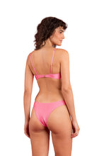 Charger l&#39;image dans la galerie, Model Back: Rio De Sol Ensemble Set Shimmer-Confetti Bandeau-Joy Essential
