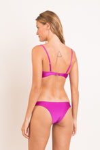 Charger l&#39;image dans la galerie, Model Back: Rio De Sol Ensemble Set Shimmer-Gaia Bandeau-Joy Essential
