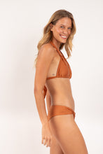 Laden Sie das Bild in den Galerie-Viewer, Image 02: Rio De Sol Ensemble Set Shimmer-Nocciola Mel
