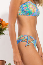 Laden Sie das Bild in den Galerie-Viewer, Image 04: Rio De Sol Ensemble Set Treetop Bandeau-Reto Madrid
