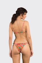 Carica l&#39;immagine nel visualizzatore di Gallery, Model Back: Rio De Sol Ensemble Set Tropics Balconet-Tie Lacinho
