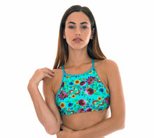 Carica l&#39;immagine nel visualizzatore di Gallery, Model Front: Rio De Sol Haut Soutien Bloom Cropped
