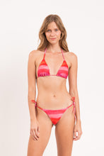 Carica l&#39;immagine nel visualizzatore di Gallery, Model Front: Rio De Sol Haut Top Cher Tri-Inv
