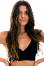 Carica l'immagine nel visualizzatore di Gallery, Gallery: Rio De Sol Haut Top Cotele-Preto Tri-Tank
