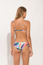 Carica l&#39;immagine nel visualizzatore di Gallery, Model Back: Rio De Sol Haut Top Fresh-Day Balconet
