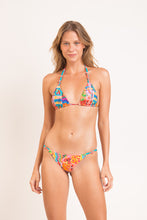 Carica l&#39;immagine nel visualizzatore di Gallery, Model Front: Rio De Sol Haut Top Love-Trip Tri-Rev
