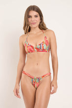 Carica l&#39;immagine nel visualizzatore di Gallery, Model Front: Rio De Sol Haut Top Sea-Bloom Kate
