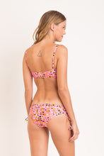 Carica l&#39;immagine nel visualizzatore di Gallery, Model Back: Rio De Sol Haut Top Sweet-Camo Bandeau-Reto

