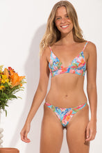 Charger l&#39;image dans la galerie, Model Front: Rio De Sol Haut Top Zinnia Tri-Cos

