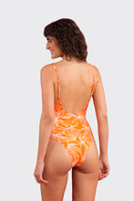 Carica l&#39;immagine nel visualizzatore di Gallery, Model Back: Rio De Sol Une Pièce Trail-Orange Hype
