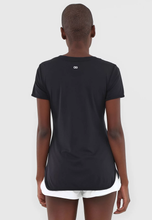 Carica l&#39;immagine nel visualizzatore di Gallery, Skin Fit T-Shirt Alongada Gola V Preto

