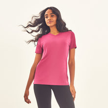 Laden Sie das Bild in den Galerie-Viewer, T-Shirt Sport Fit Fuchsia UPF50+
