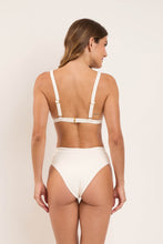 Laden Sie das Bild in den Galerie-Viewer, Top Sand-Chantilly Alba
