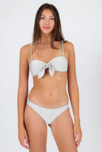 Laden Sie das Bild in den Galerie-Viewer, Top schimmernd-weißer Bandeau-Knoten
