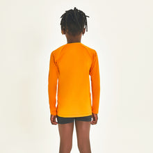 Charger l&#39;image dans la galerie, Model Back: Uv Line T-Shirt Longsleeve Uprpo Inf Amarelo Queimado Upf50+
