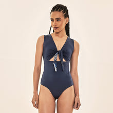 Carica l'immagine nel visualizzatore di Gallery, Image 04: Uv Line Une Pièce Mirela Coqueiros Marinho Upf50+
