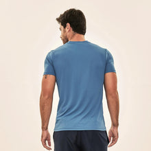 Carica l'immagine nel visualizzatore di Gallery, Model Back: Uv Line T-Shirt Pour Homme T-Shirt Sport Fit Aco
