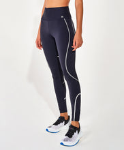 Laden Sie das Bild in den Galerie-Viewer, Body Tex Breeze Com Refletivo Preto Leggings
