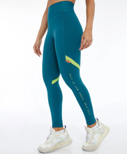 Charger l&#39;image dans la galerie, Legging Bodytex Vazado Lateral Sport Way Verde Running
