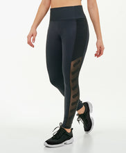 Laden Sie das Bild in den Galerie-Viewer, Hyper Bordado Lateral Preto Leggings
