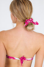 Laden Sie das Bild in den Galerie-Viewer, Pink-Palms Scrunchie
